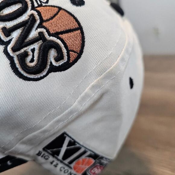 Vtg Oklahoma Sooners Big 12 Champions Strapback Hat Cap White Basketball 2002 - Picture 11 of 11
